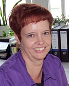 IHRE ANSPRECHPARTNERIN